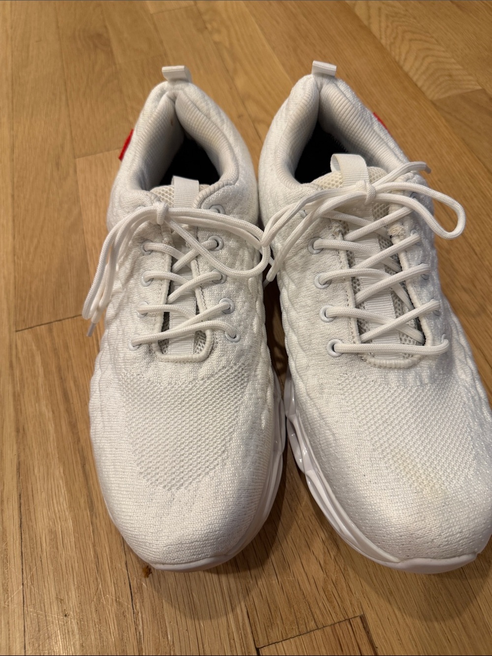 Men’s White Sneaker